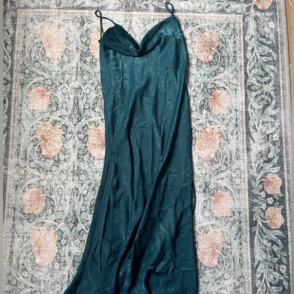 RESA Madison Slip in Emerald - Picture 5 of 6